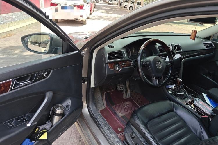 Used Volkswagen Passat 2013 1.8TSI DSG Ultimate Edition Driver Seat