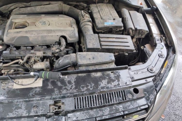 Used Volkswagen Passat 2013 1.8TSI DSG Prestige Edition Engine Bay Left
