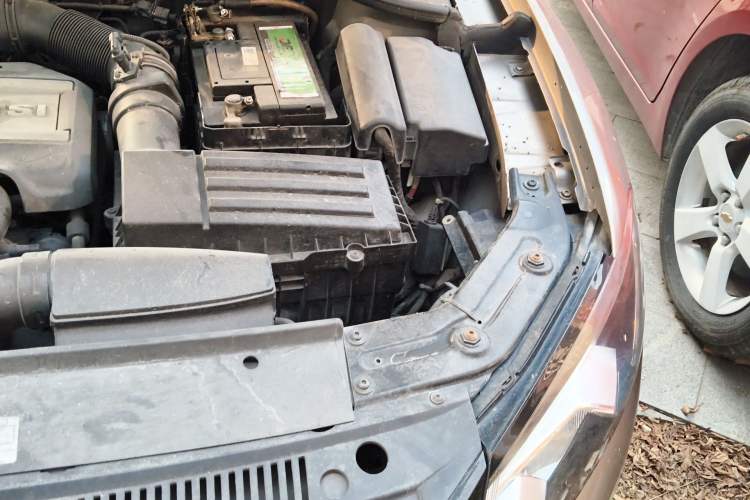 Used Volkswagen Passat 2013 1.8TSI DSG Prestige Edition Engine Bay Left