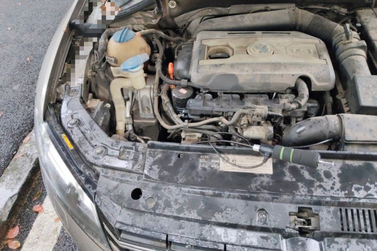 Used Volkswagen Passat 2013 1.8TSI DSG Prestige Edition Engine Bay Right