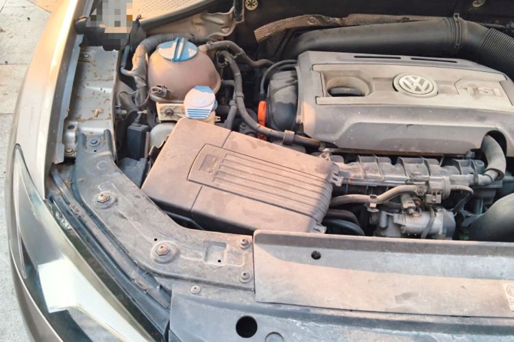 Used Volkswagen Passat 2013 1.8TSI DSG Prestige Edition Engine Bay Right
