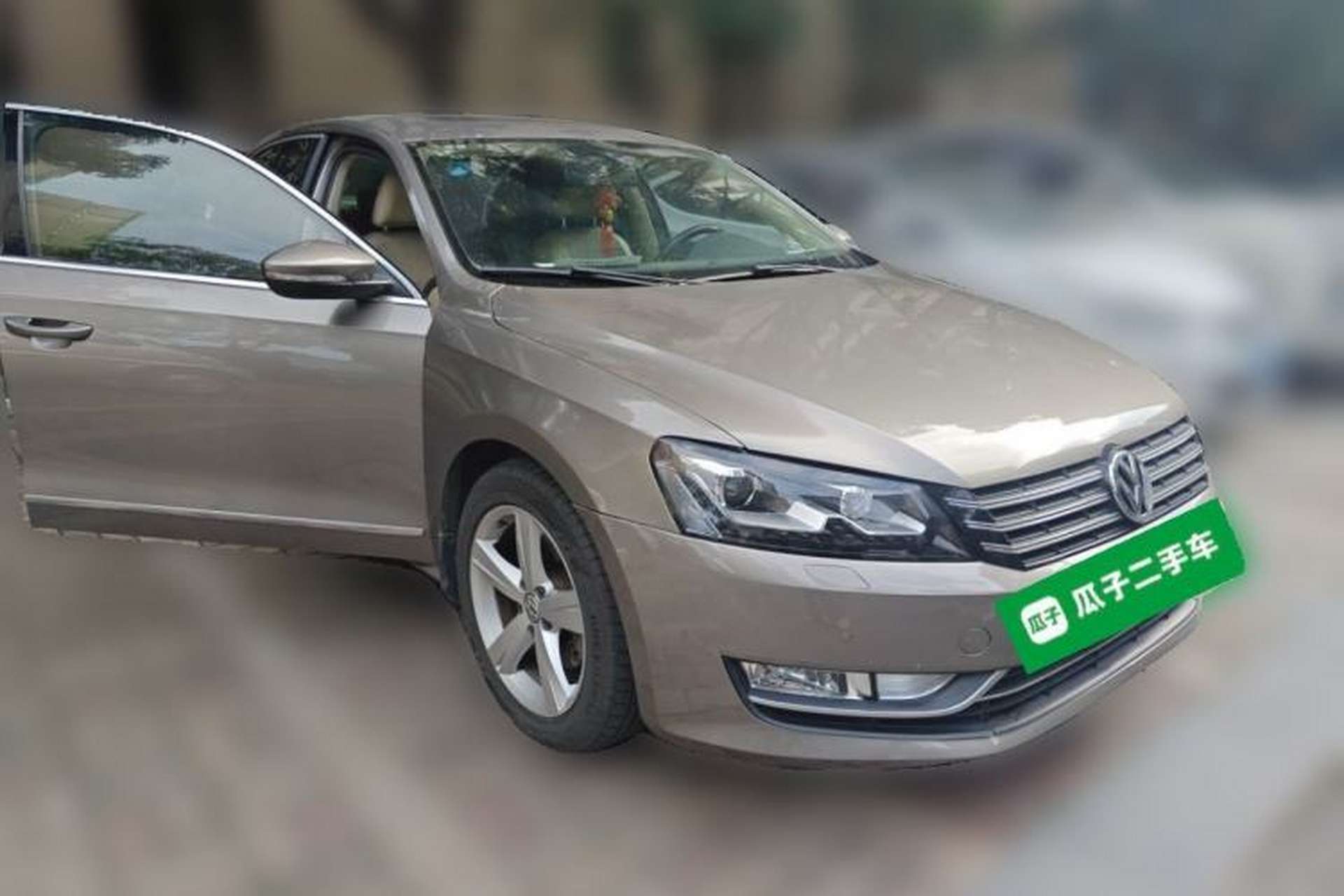 Used Volkswagen Passat 2013 1.8TSI DSG Prestige Edition Front Right 45 Deg