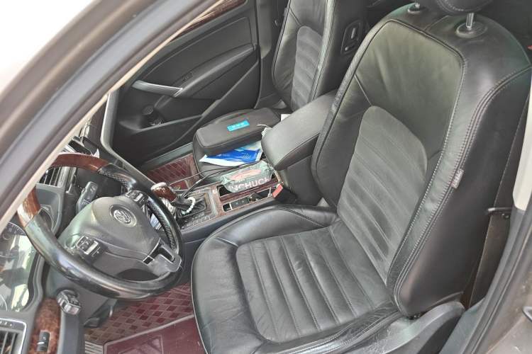 Used Volkswagen Passat 2013 1.8TSI DSG Ultimate Edition Left Front Seat