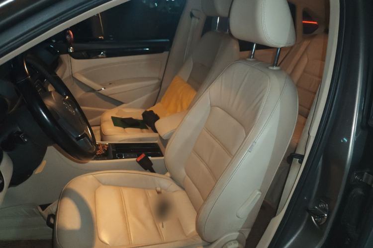 Used Volkswagen Passat 2013 1.8TSI DSG Prestige Edition Left Front Seat