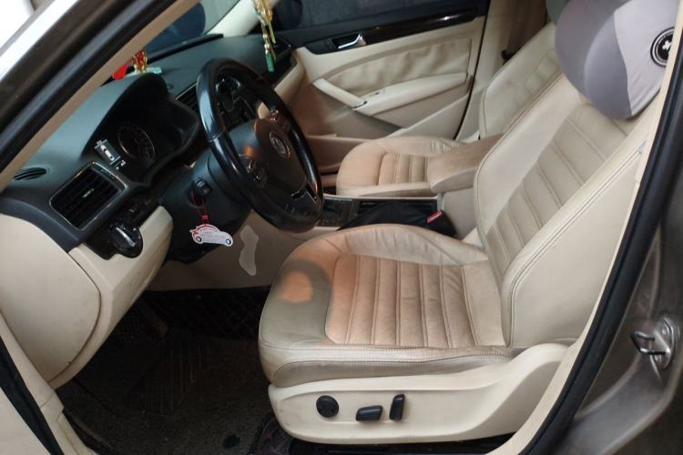Used Volkswagen Passat 2013 1.8TSI DSG Prestige Edition Left Front Seat