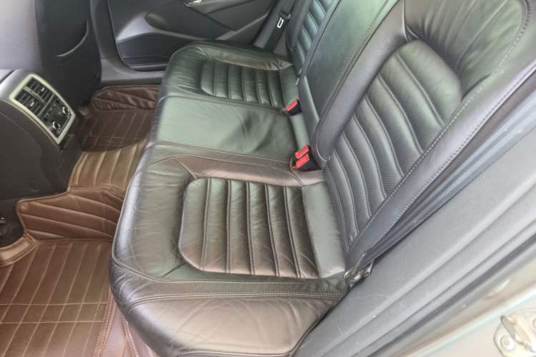 Used Volkswagen Passat 2013 2.0 TSI DSG Prestige Edition Left Rear Seat