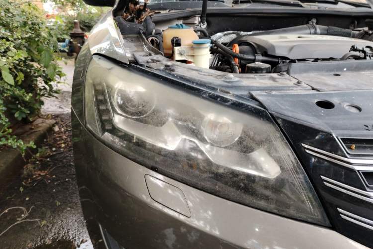 Used Volkswagen Passat 2013 1.8TSI DSG Prestige Edition Right Front Headlight