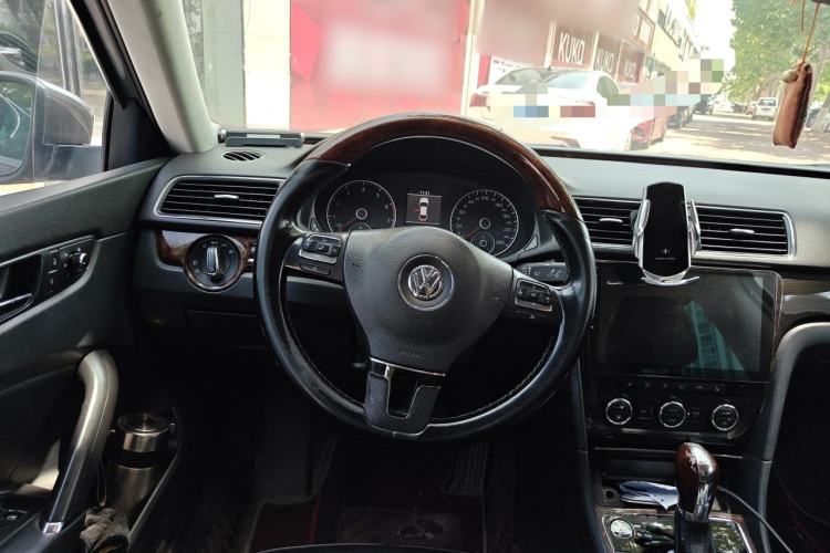 Used Volkswagen Passat 2013 1.8TSI DSG Ultimate Edition Steering Wheel
