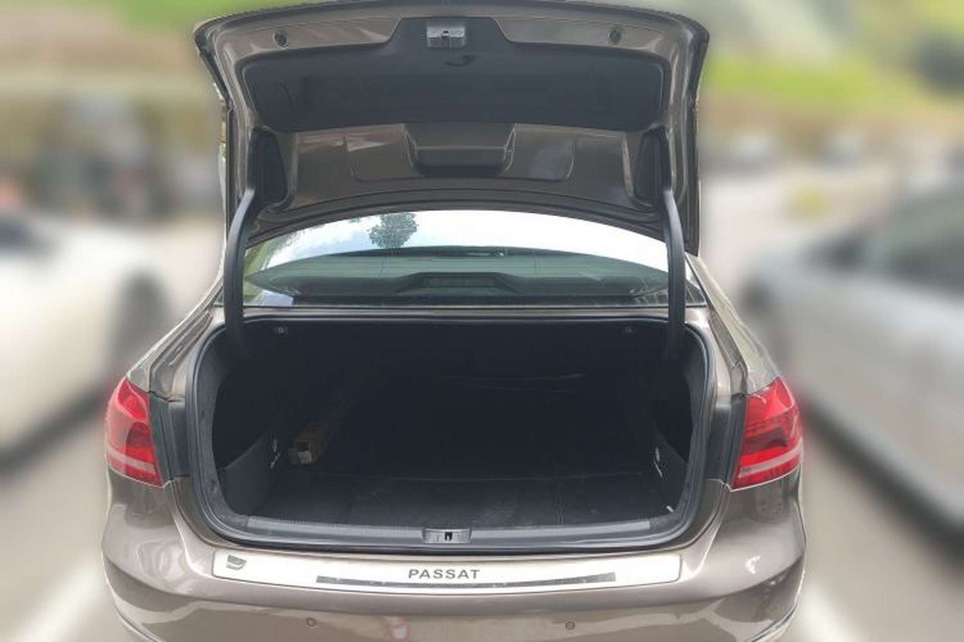 Used Volkswagen Passat 2013 1.8TSI DSG Prestige Edition Trunk
