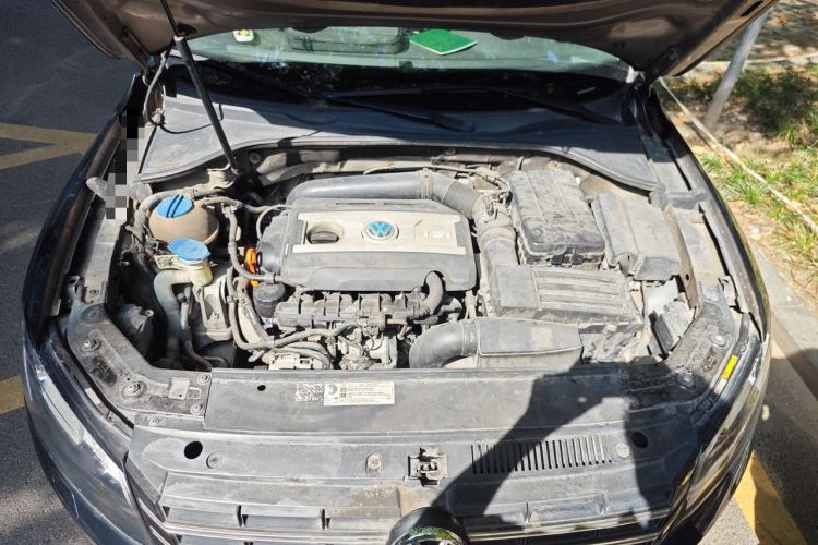 Used Volkswagen Passat 2013 1.8TSI DSG Prestige Edition Engine Bay