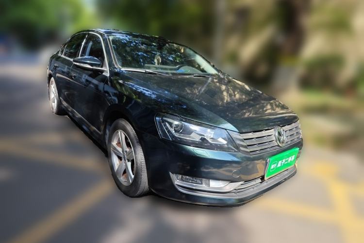 Used Volkswagen Passat 2013 1.8TSI DSG Prestige Edition Front Right 45 Deg