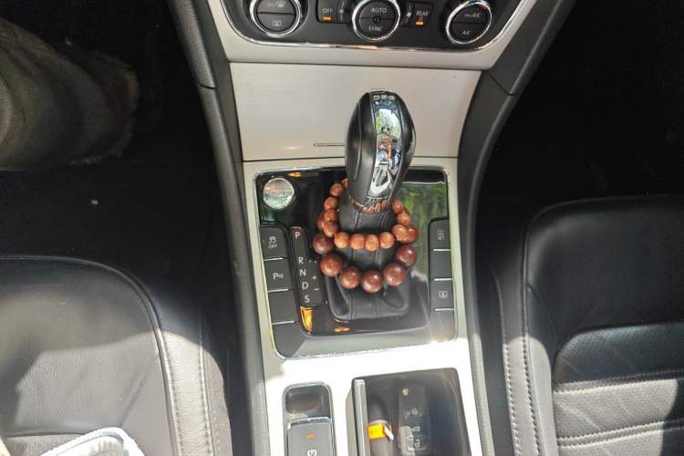 Used Volkswagen Passat 2013 1.8TSI DSG Prestige Edition Gear Lever