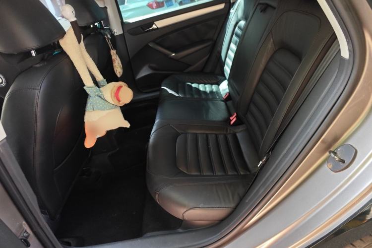 Used Volkswagen Passat 2013 1.8TSI DSG Prestige Edition Left Rear Seat