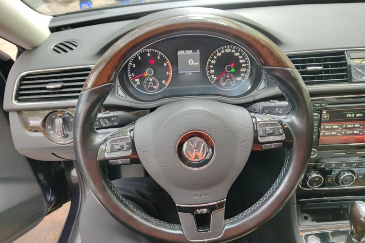 Used Volkswagen Passat 2013 3.0L V6 DSG Flagship Edition Steering Wheel