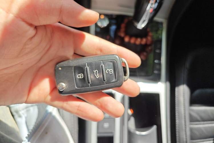 Used Volkswagen Passat 2013 1.8TSI DSG Prestige Edition Vehicle Key