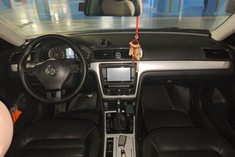 Used Volkswagen Passat 2013 1.8TSI DSG Prestige Edition Center Console