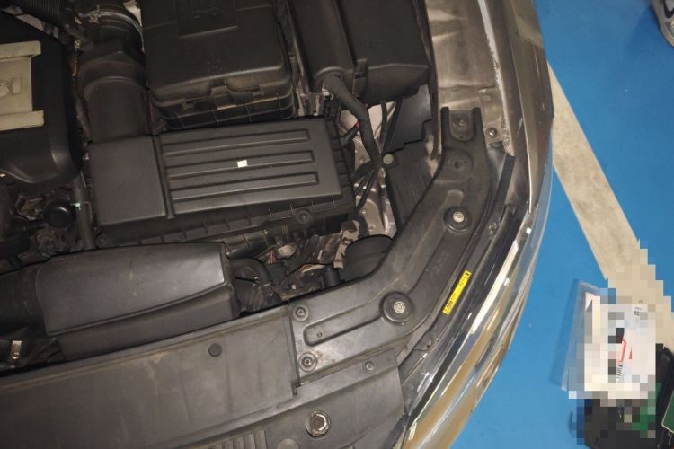 Used Volkswagen Passat 2013 1.8TSI DSG Prestige Edition Engine Bay Left