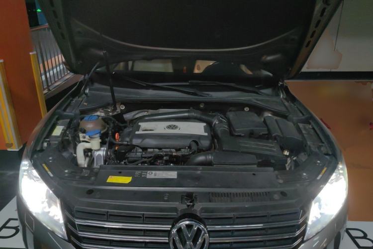 Used Volkswagen Passat 2013 2.0 TSI DSG Prestige Edition Engine Bay