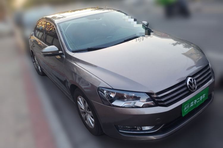 Used Volkswagen Passat 2013 1.8TSI DSG Prestige Edition Front Right 45 Deg