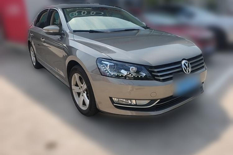 Used Volkswagen Passat 2013 1.8TSI DSG Prestige Edition Front Right 45 Deg