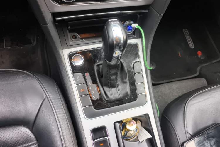 Used Volkswagen Passat 2013 2.0 TSI DSG Prestige Edition Gear Lever
