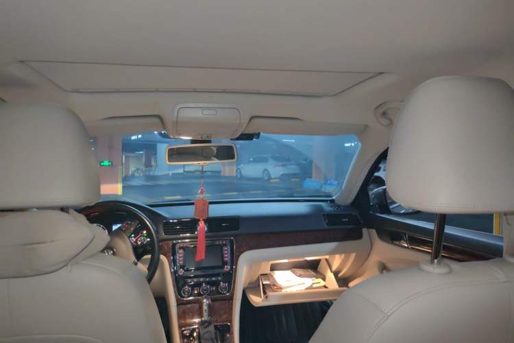 Used Volkswagen Passat 2013 2.0 TSI DSG Prestige Edition Headliner