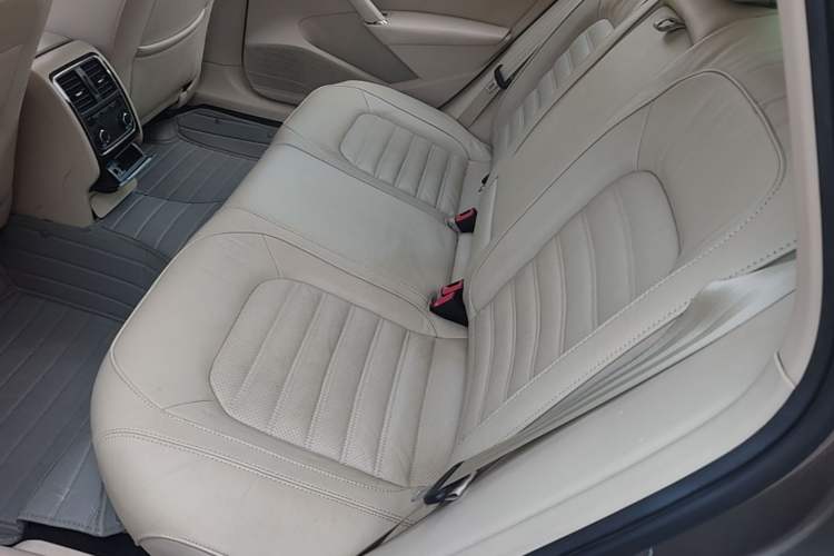 Used Volkswagen Passat 2013 1.8TSI DSG Prestige Edition Left Rear Seat