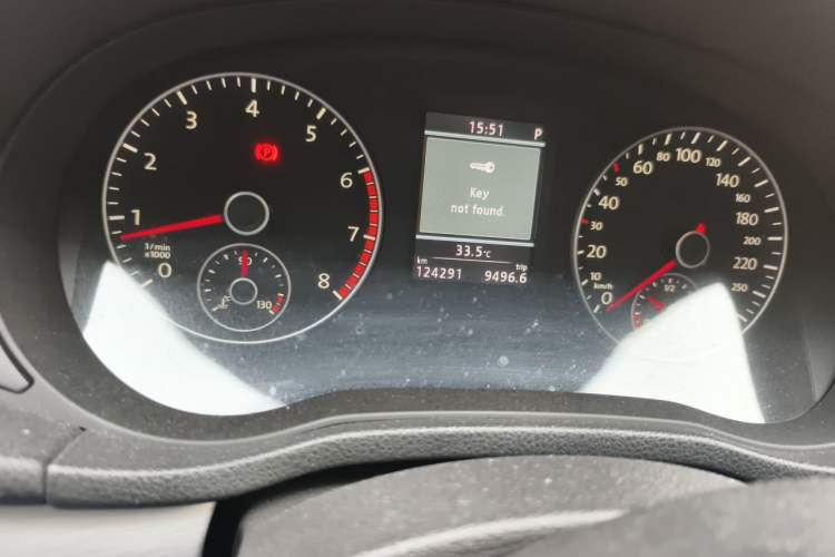 Used Volkswagen Passat 2013 2.0 TSI DSG Prestige Edition Odometer Close Up