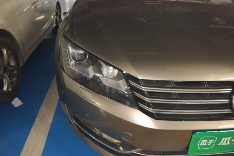 Used Volkswagen Passat 2013 1.8TSI DSG Prestige Edition Right Front Headlight
