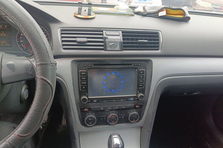 Used Volkswagen Passat 2013 1.8TSI DSG Prestige Edition Audio And AC Panel