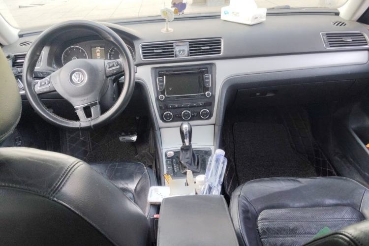 Used Volkswagen Passat 2013 1.8TSI DSG Prestige Edition Center Console