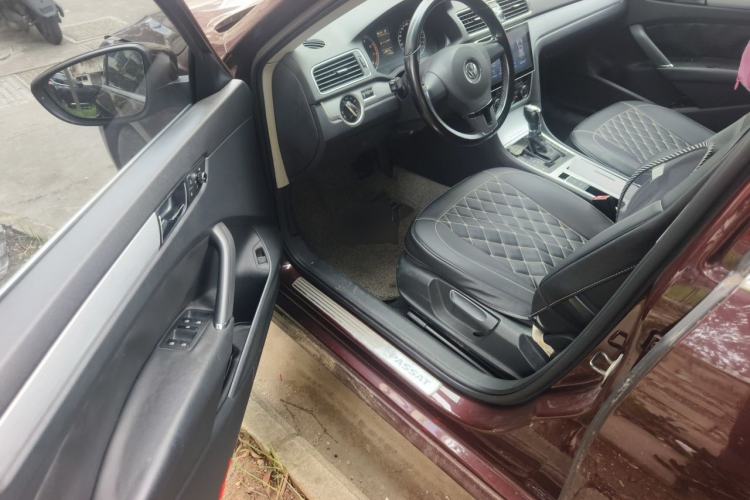 Used Volkswagen Passat 2013 1.8TSI DSG Prestige Edition Driver Seat