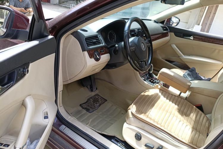 Used Volkswagen Passat 2013 1.8TSI DSG Prestige Edition Driver Seat