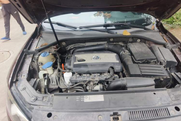 Used Volkswagen Passat 2013 1.8TSI DSG Prestige Edition Engine Bay