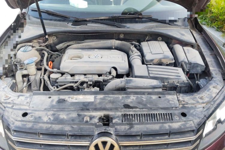 Used Volkswagen Passat 2013 1.8TSI DSG Prestige Edition Engine Bay