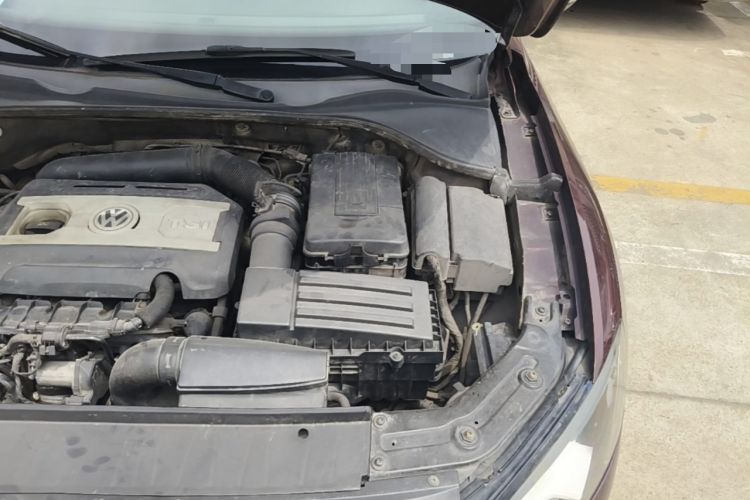 Used Volkswagen Passat 2013 1.8TSI DSG Prestige Edition Engine Bay Left