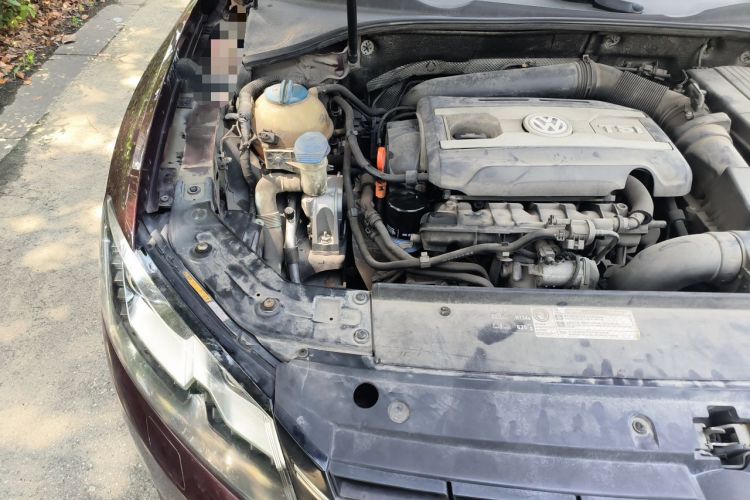Used Volkswagen Passat 2013 1.8TSI DSG Prestige Edition Engine Bay Right
