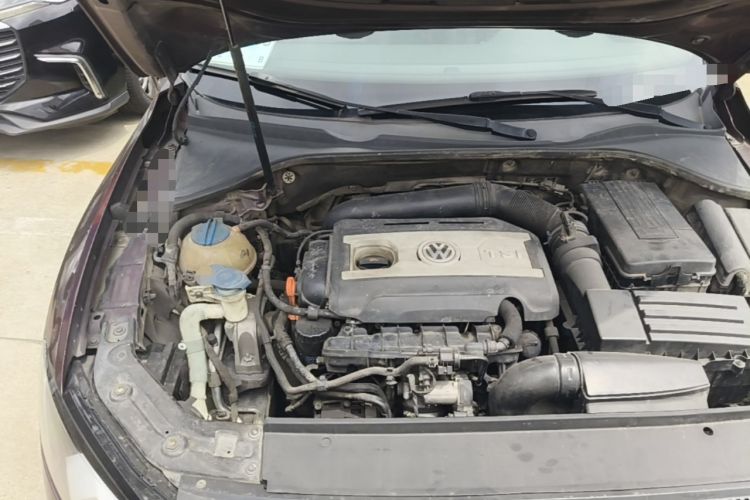 Used Volkswagen Passat 2013 1.8TSI DSG Prestige Edition Engine Bay Right
