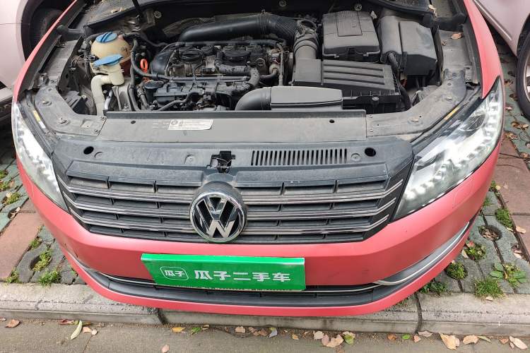 Used Volkswagen Passat 2013 1.8TSI DSG Prestige Edition Engine Bay