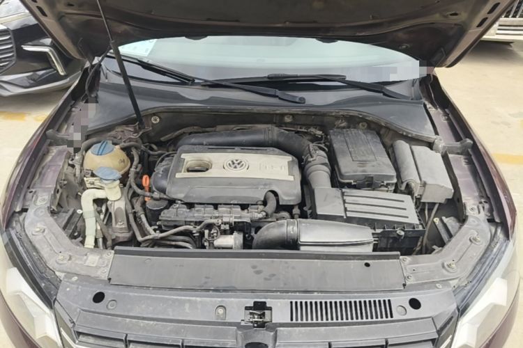 Used Volkswagen Passat 2013 1.8TSI DSG Prestige Edition Engine Bay