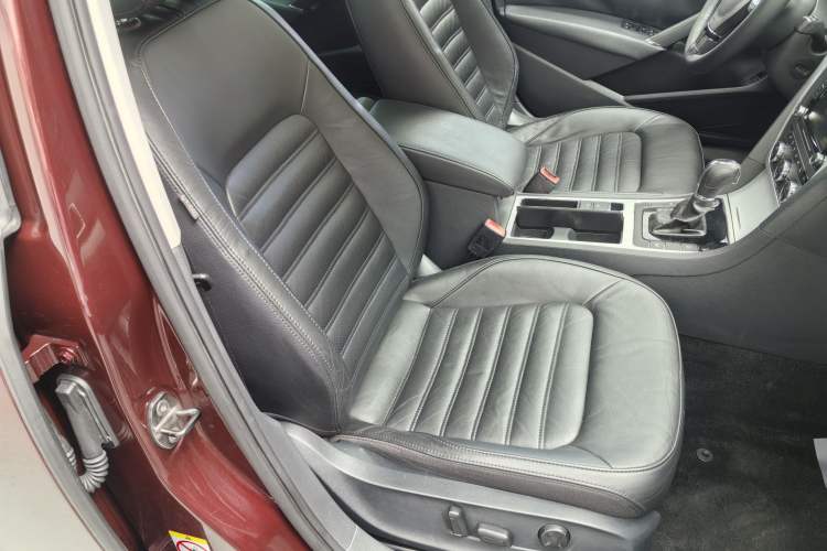 Used Volkswagen Passat 2013 1.8TSI DSG Prestige Edition Exterior 4