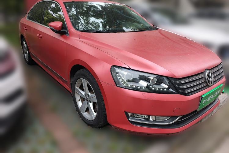Used Volkswagen Passat 2013 1.8TSI DSG Prestige Edition Front Right 45 Deg