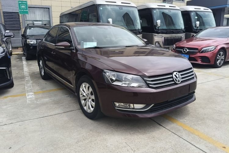 Used Volkswagen Passat 2013 1.8TSI DSG Prestige Edition Front Right 45 Deg