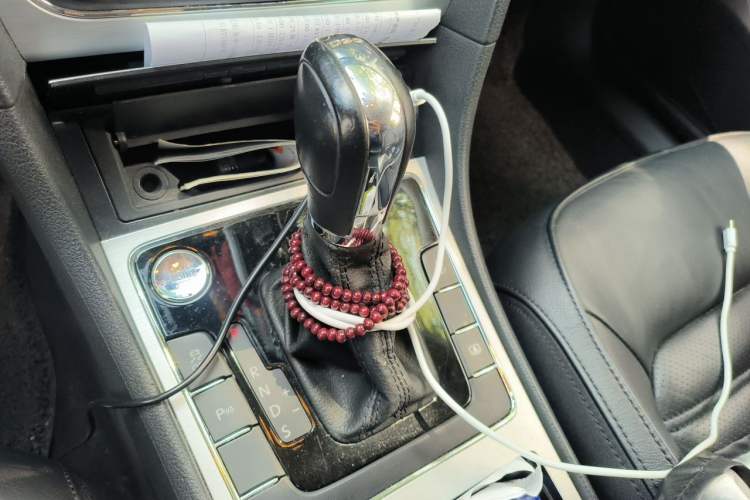 Used Volkswagen Passat 2013 1.8TSI DSG Prestige Edition Gear Lever