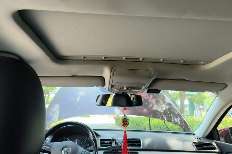 Used Volkswagen Passat 2013 1.8TSI DSG Prestige Edition Headliner