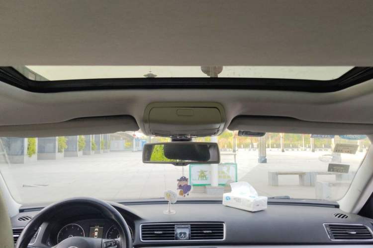 Used Volkswagen Passat 2013 1.8TSI DSG Prestige Edition Headliner