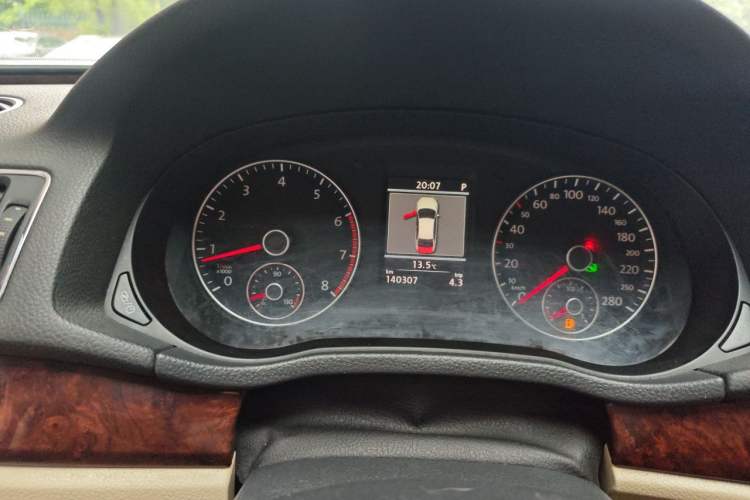 Used Volkswagen Passat 2013 1.8TSI DSG Prestige Edition Instrument Cluster
