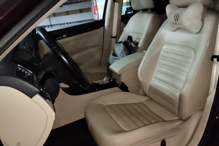 Used Volkswagen Passat 2013 1.8TSI DSG Prestige Edition Left Front Seat