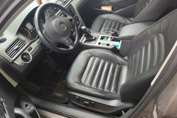 Used Volkswagen Passat 2013 1.8TSI DSG Prestige Edition Left Front Seat