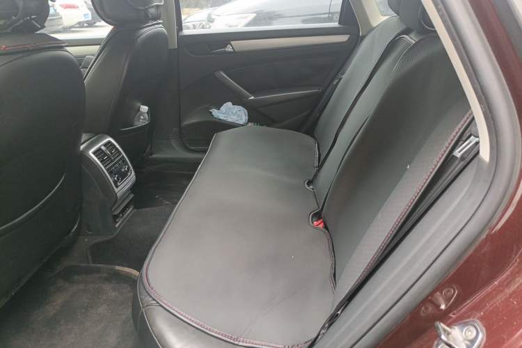Used Volkswagen Passat 2013 1.8TSI DSG Prestige Edition Left Rear Seat